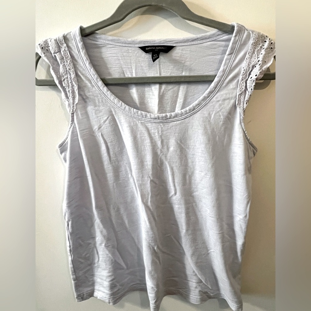 Banana Republic pale blue lace insert Top in XS